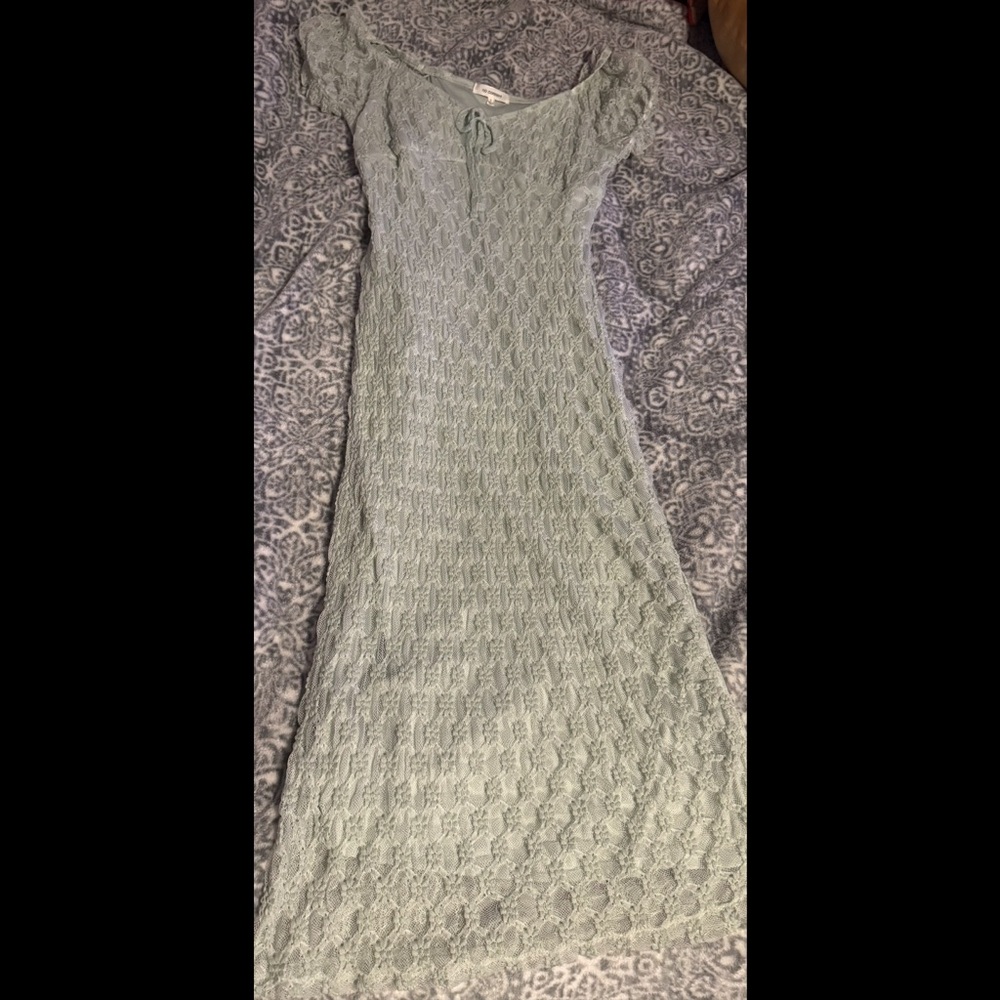 Elegant Lace Dress in Light Green
